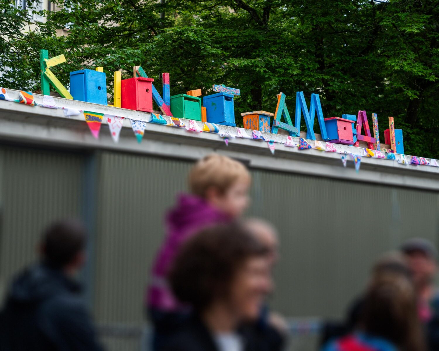 Lebensraum mit jungen Kindern gestalten – Projektwoche Aufwertung Pausenplatz